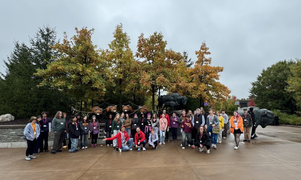 Group photo at the MN Zoo.