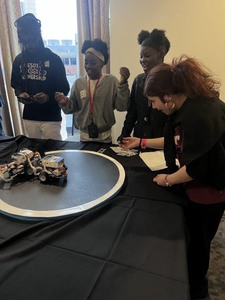 Students at battle bots career station.